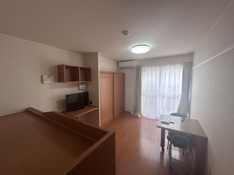 leopalace Oracion Living room