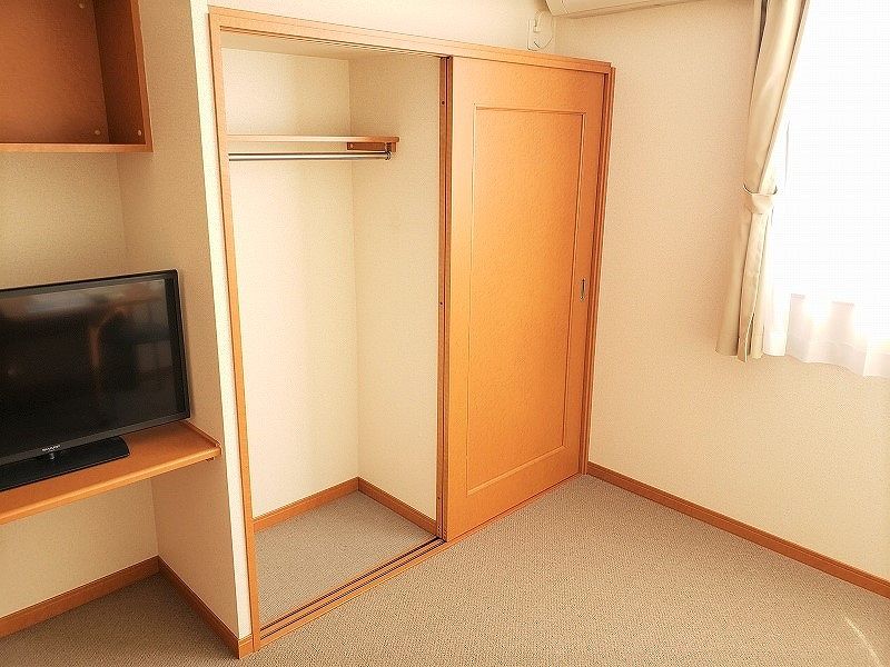 レオパレスディアタウンＣ 収納