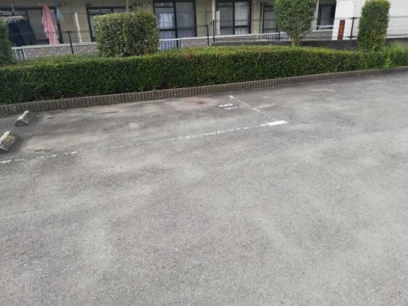 レオパレスグリーンハイム 駐車場