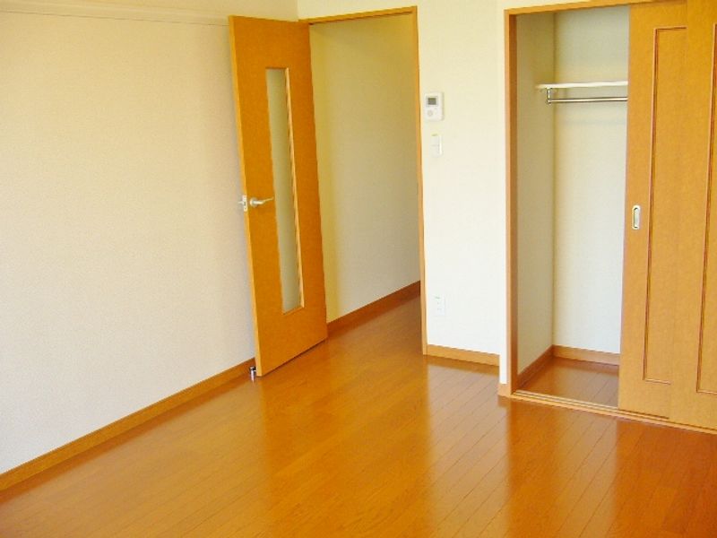 レオパレス糸田 居間