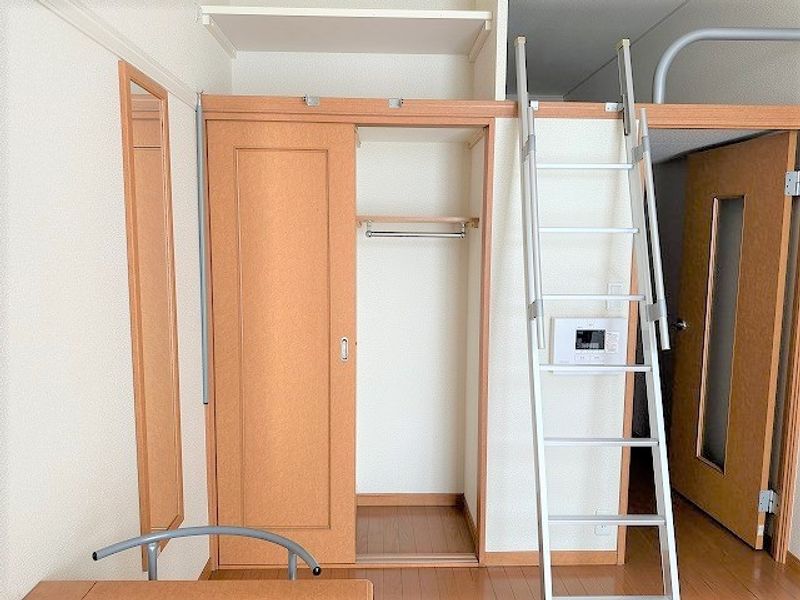 レオパレスさくらハイツ 収納