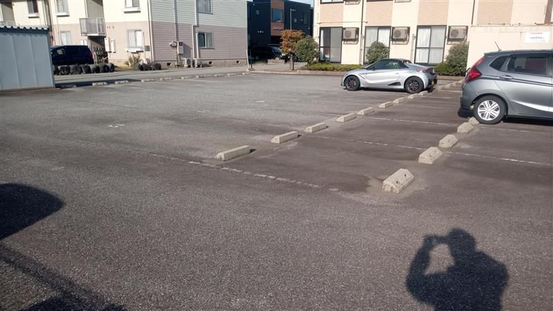 レオパレスエスポワール 駐車場