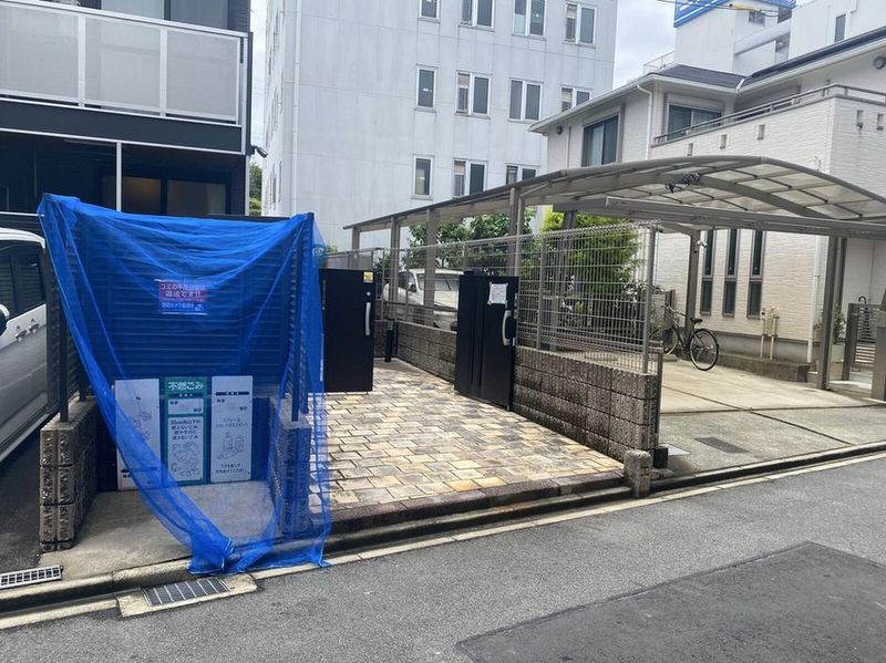 レオパレス日置 エントランス