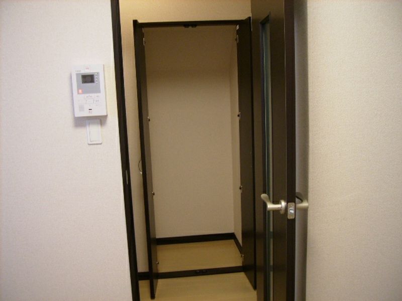 レオネクスト山崎　あずま橋 収納