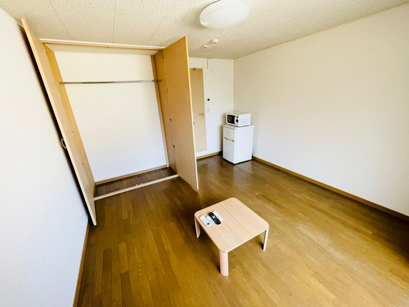 レオパレスかしま台 収納