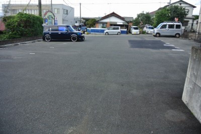 レオネクストセンタービレッジⅠ 駐車場