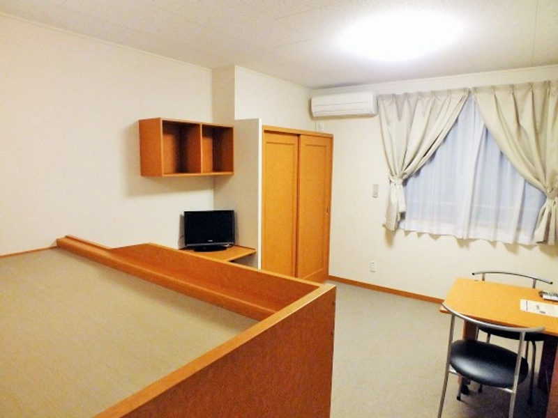 レオパレスハイム　つくば 寝室