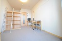 レオパレスひまわり 居間