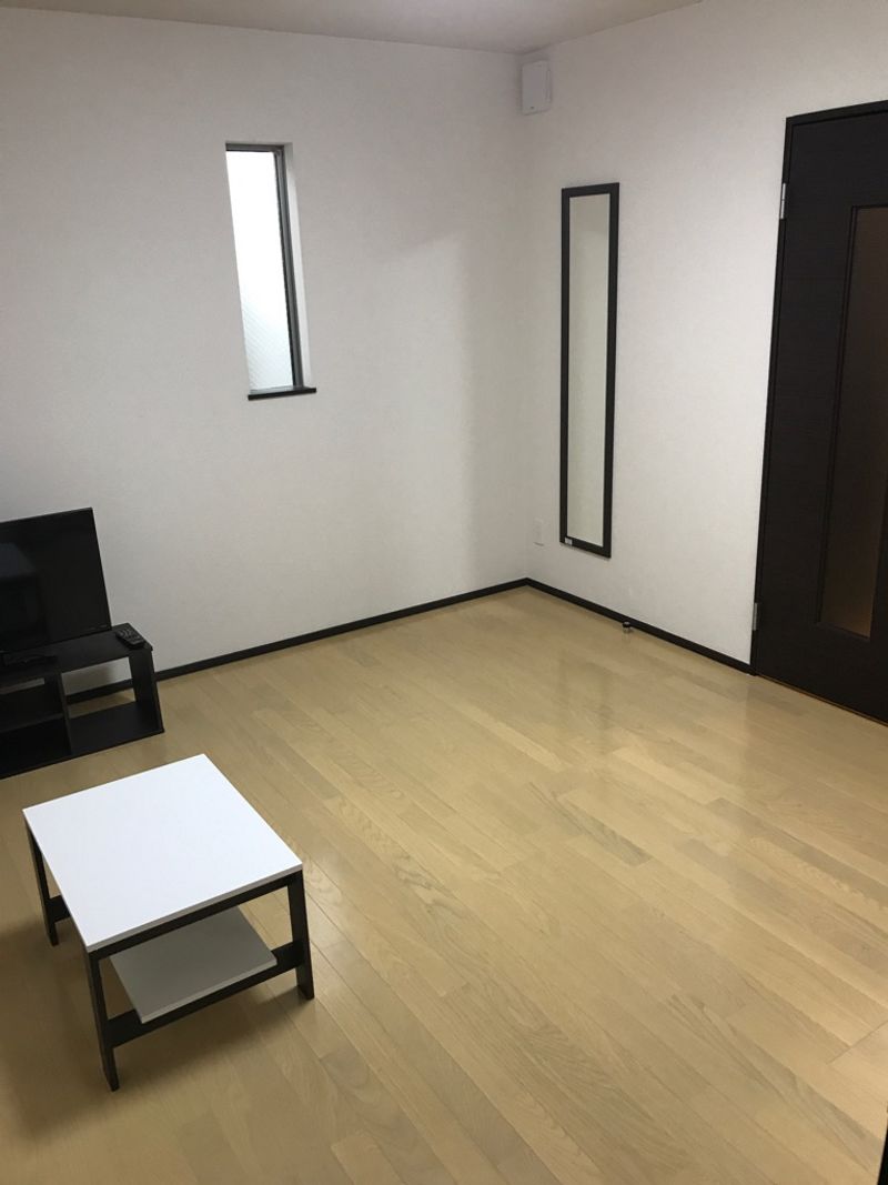 クレイノ桃井 居間