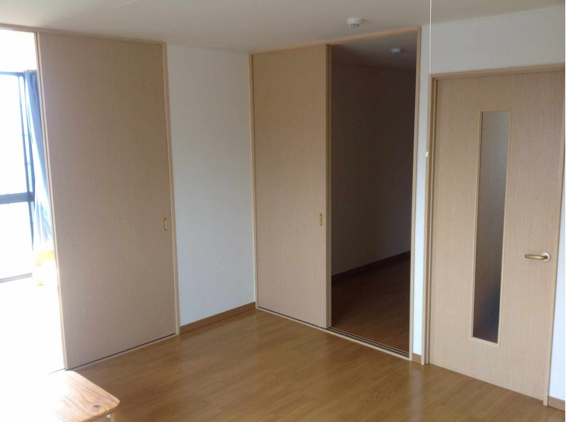 レオパレスはなみずき壱番館 居間