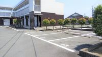 レオパレス高良川 駐車場