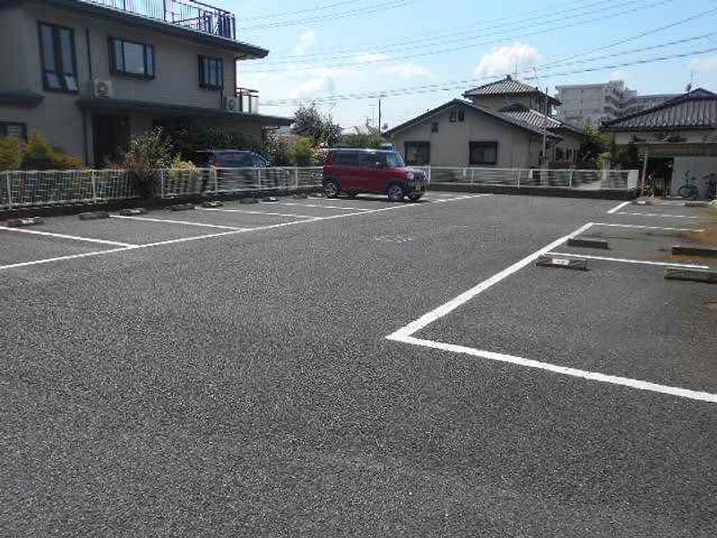 レオパレスＳａｉｎｔ 駐車場