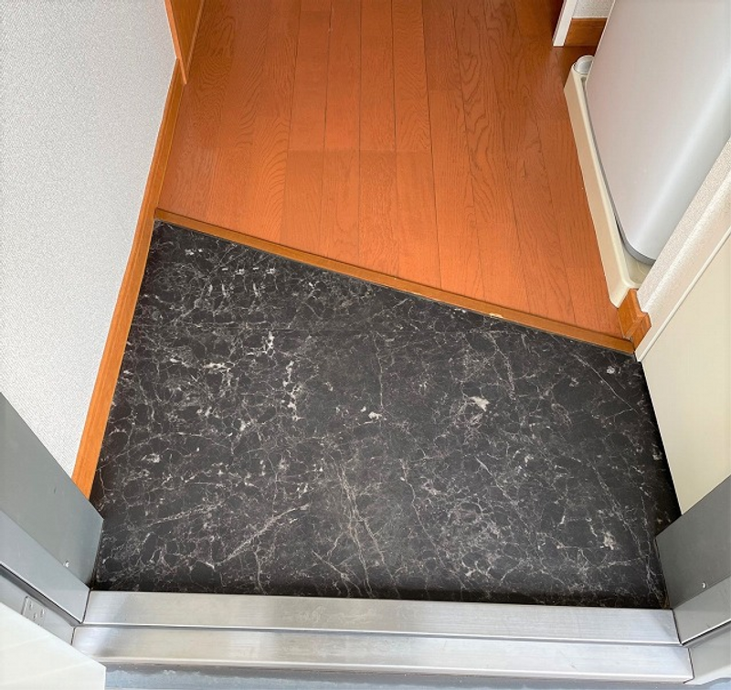 レオパレスフェリーチェ 玄関