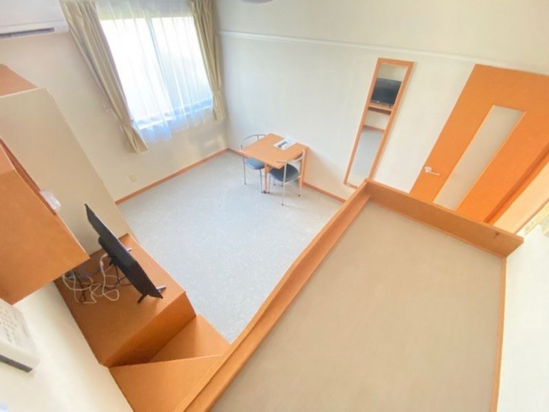レオパレスｅｌｅｐｈａｎｔＣ 居間