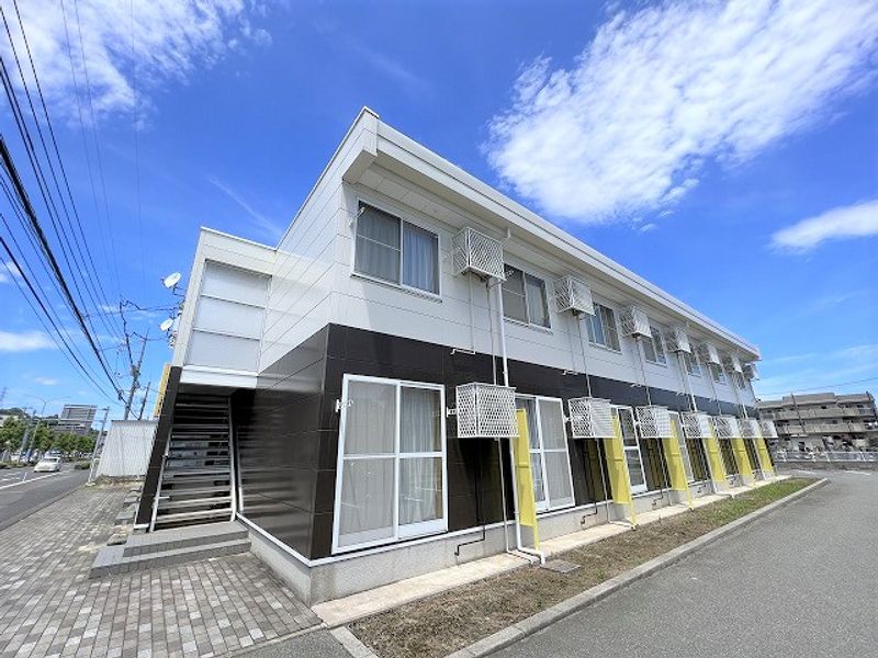 レオパレスニュー八千代 外観