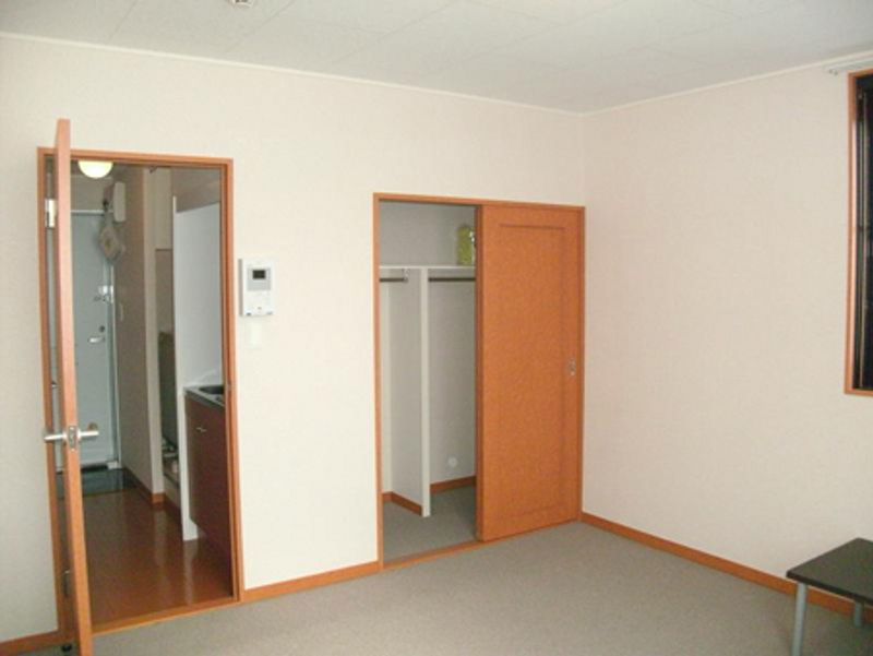 レオパレスラーナ 寝室