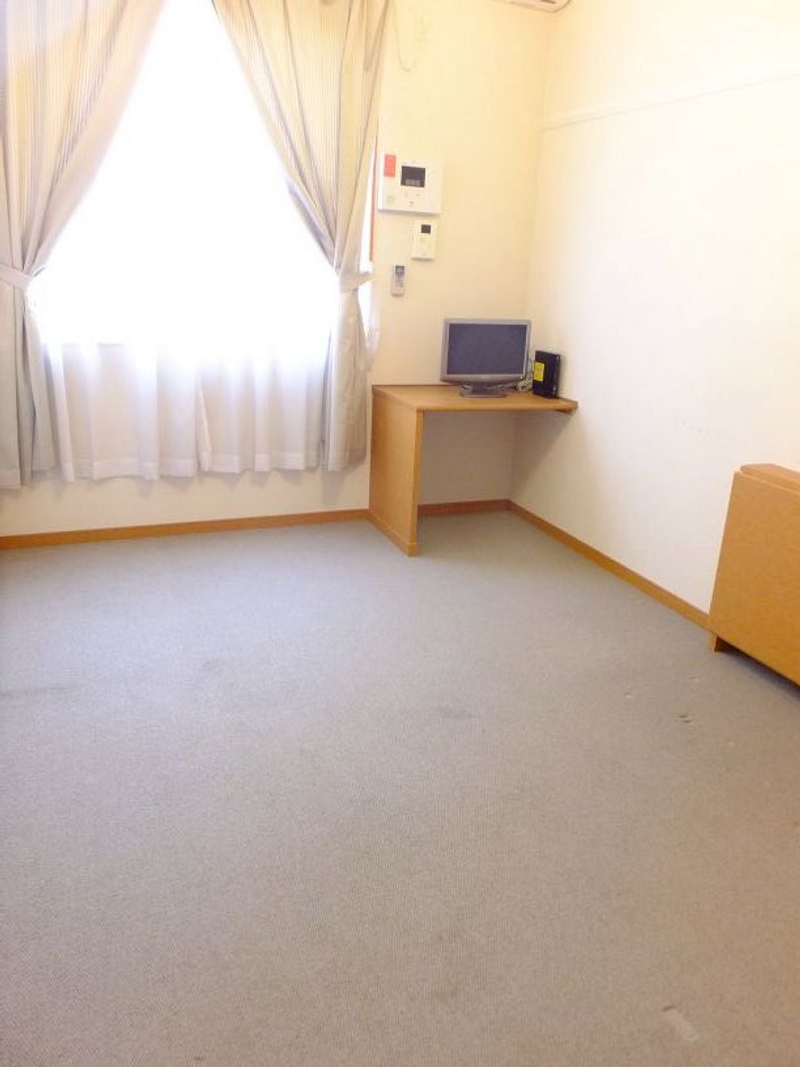 レオパレスヴァイオレット 居間