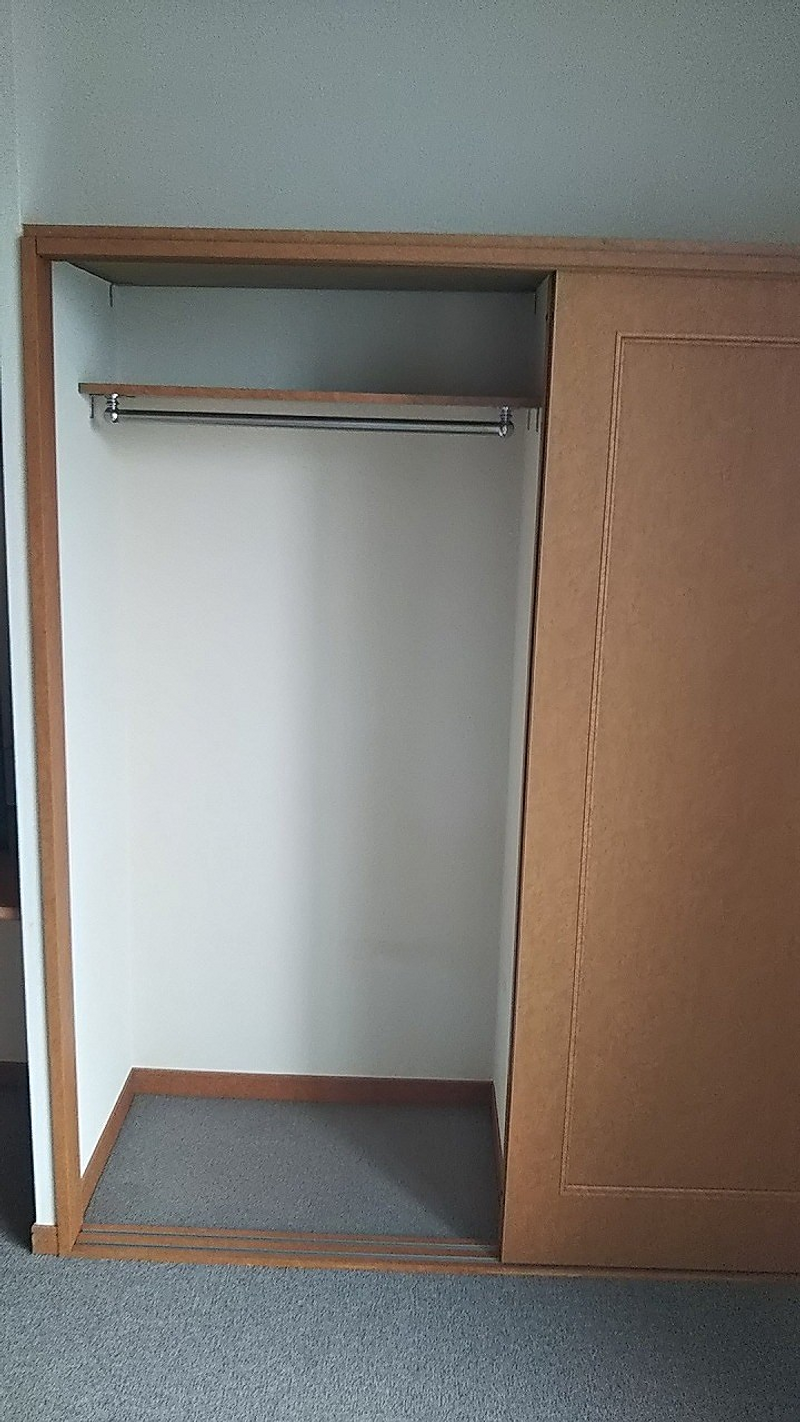 レオパレスコトー 収納