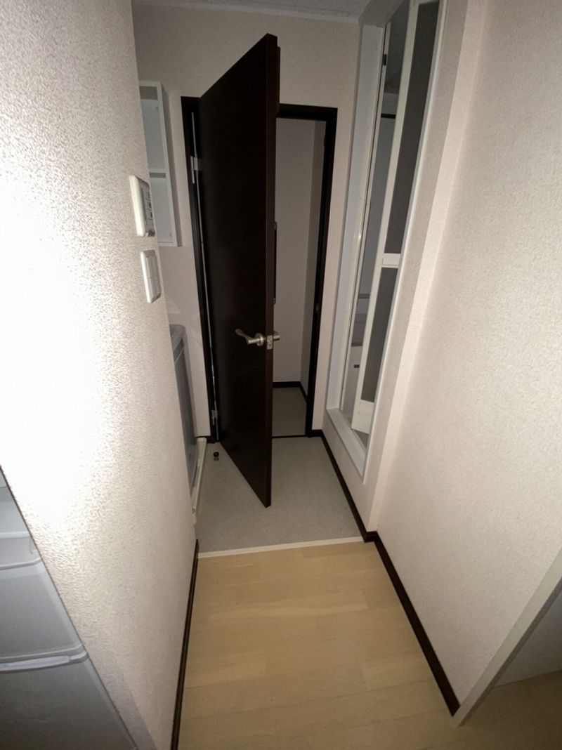レオネクストパインヒル 玄関