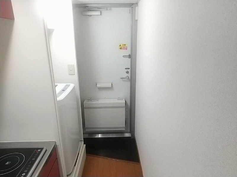 レオパレスクレール 玄関