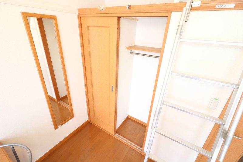 レオパレスＪ 収納