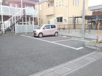 レオネクストメゾンボナール 駐車場