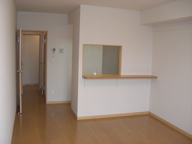 レオネクストＳＨＯＩＮ 居間
