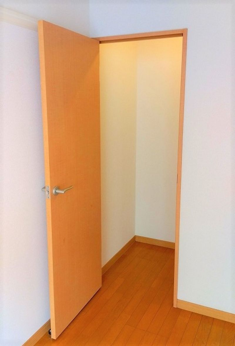 レオパレスフルート 収納