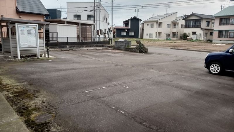 レオパレスビオラ 駐車場