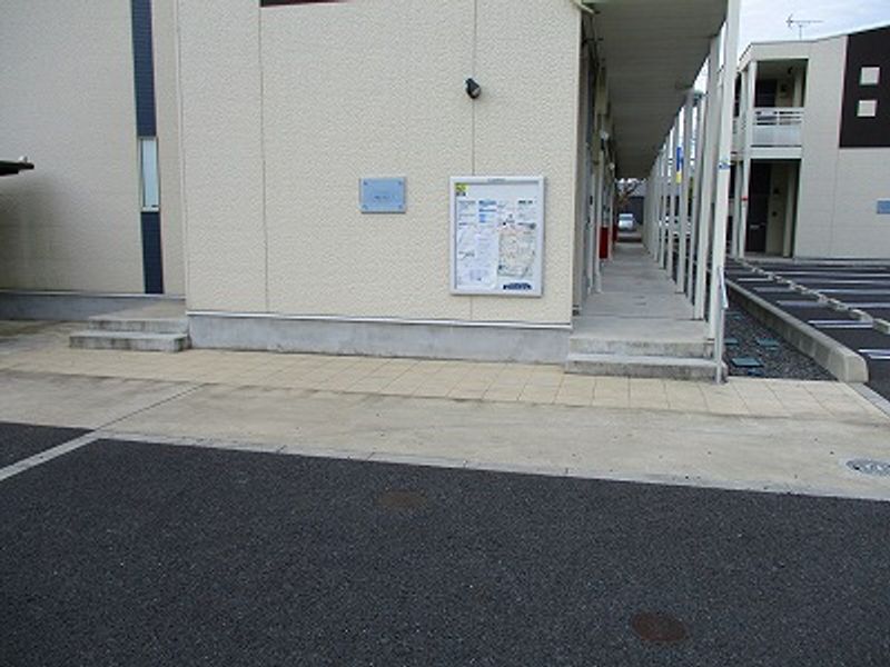 レオネクストブルーイン エントランス