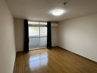 レオパレス水落 居間