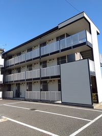 レオパレスアマデウス 外観