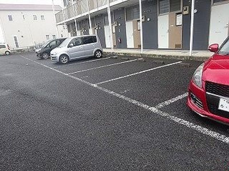 レオパレス田園Ａ棟 駐車場
