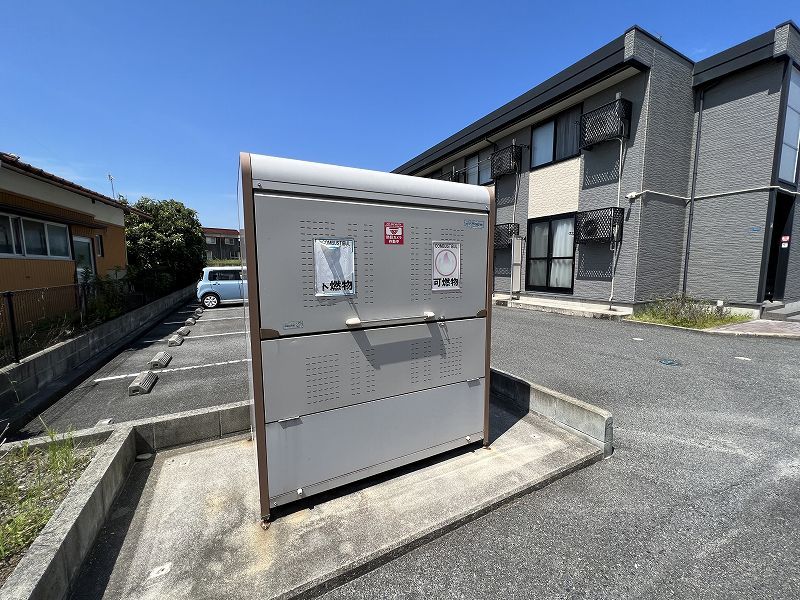 レオパレスリバーサイド 共用部分