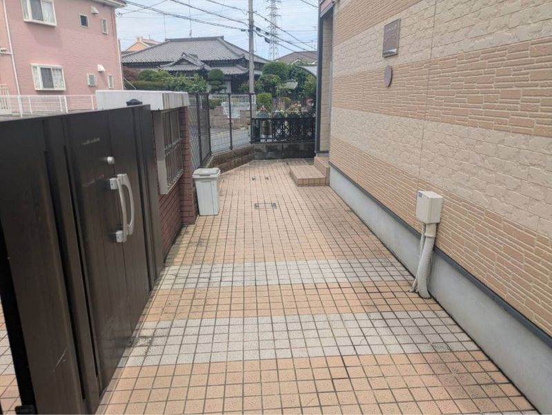 レオパレスＪＩＮ エントランス