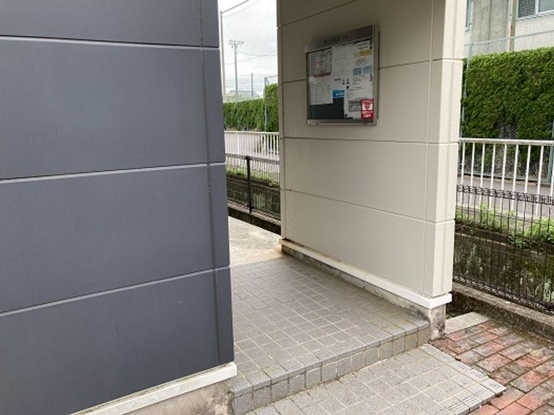 レオパレスＨａｙａｓｈｉⅡ エントランス