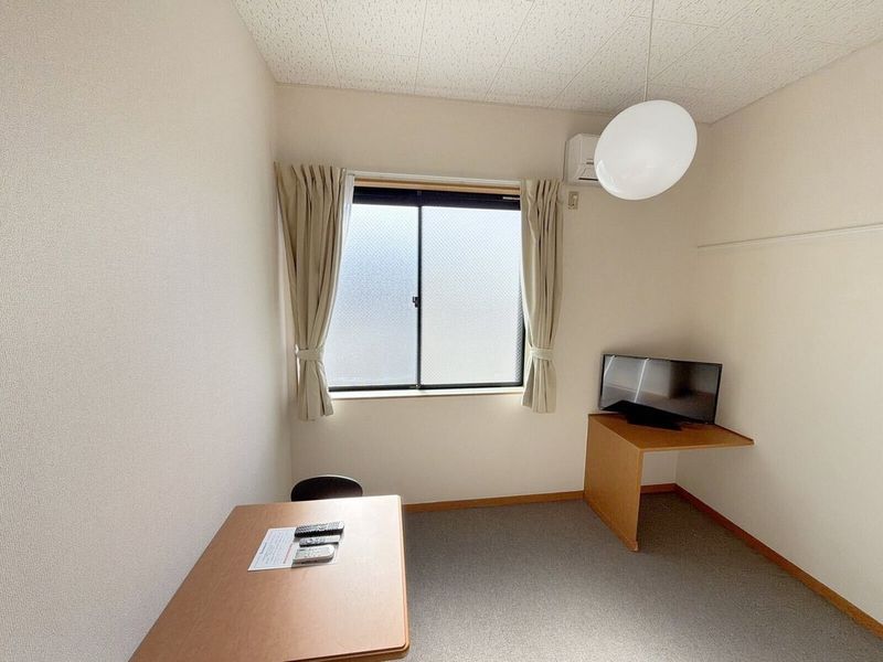 レオパレスＲ２５０岡山東 居間