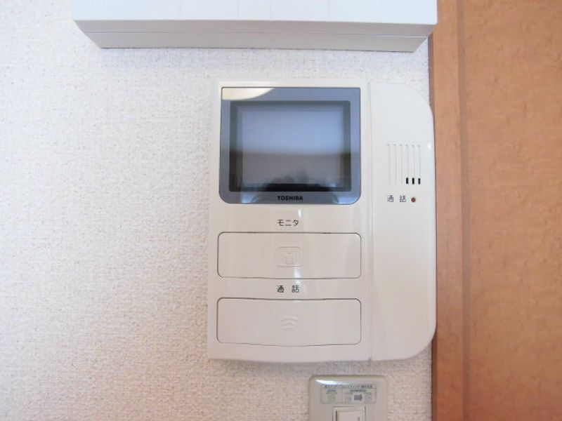レオパレスボンボネラ　モモ セキュリティ