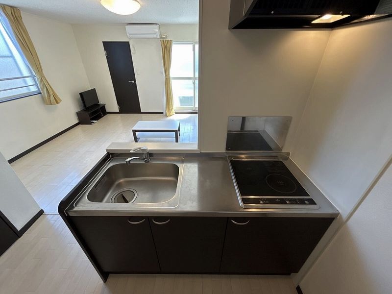 LEONEXT Magnolia Kitchen