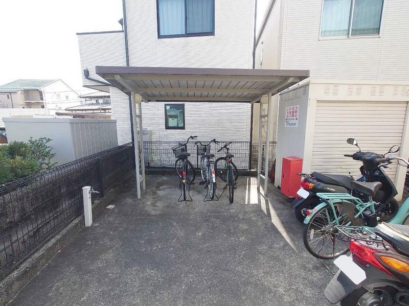 レオパレス赤い靴 共用部分