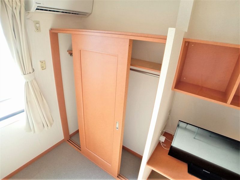 レオパレスフロンティア 収納