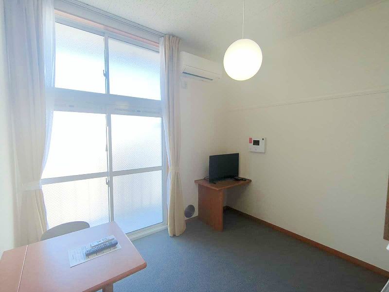 leopalace Aurora Living room