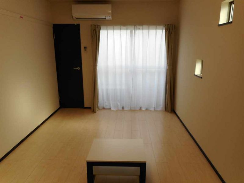 クレイノ湘南美住町 居間