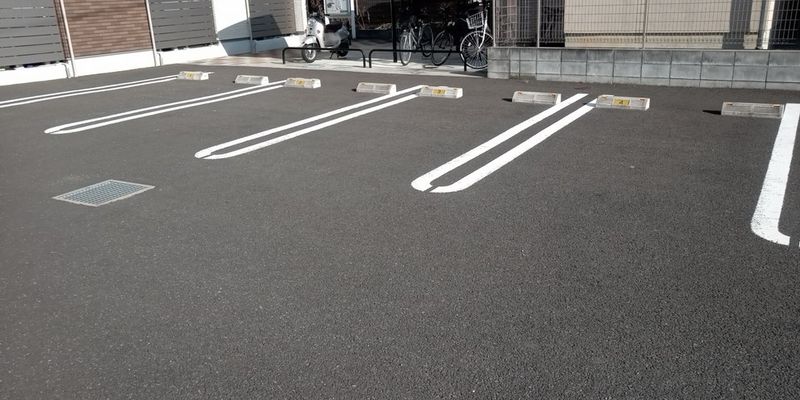 クレイノもみの木 駐車場