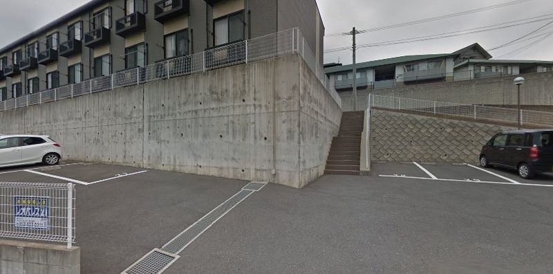 レオパレス赤坂　壱番館 駐車場