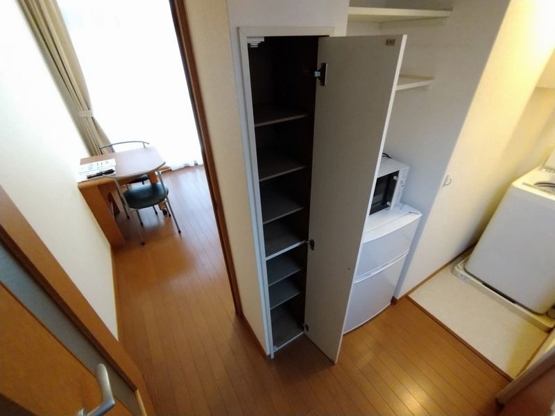 レオパレスクヴェレ その他