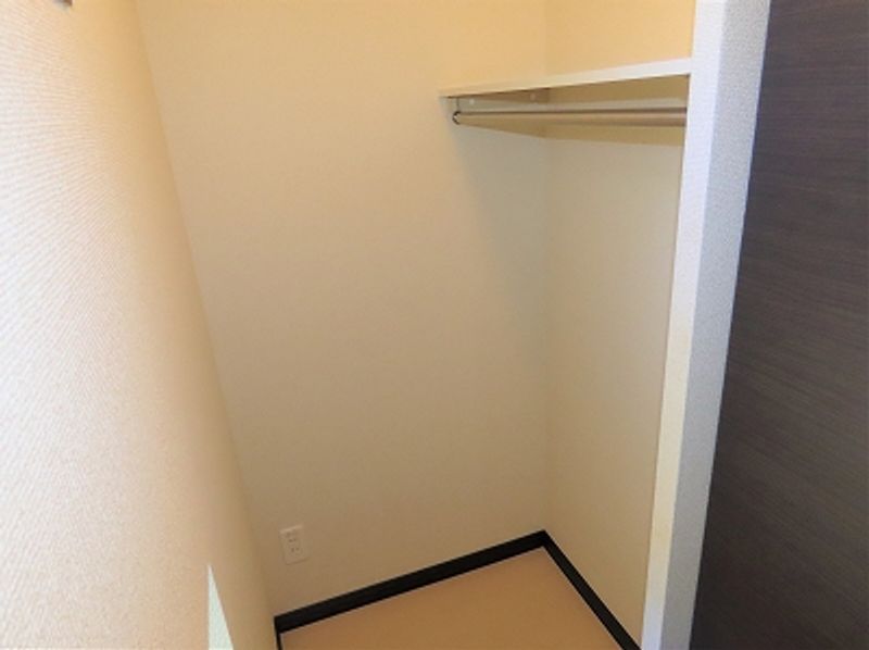 LEONEXT Orange Hills 储物空间