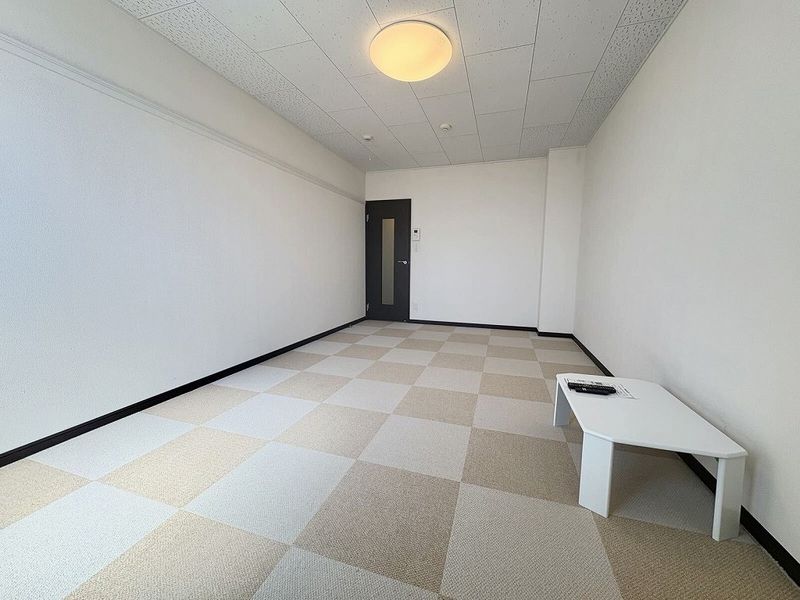 LEONEXT Indem Feld Phòng khách