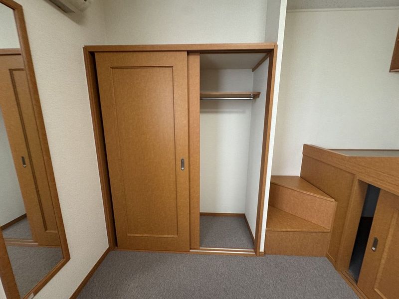 レオパレス東中田 収納