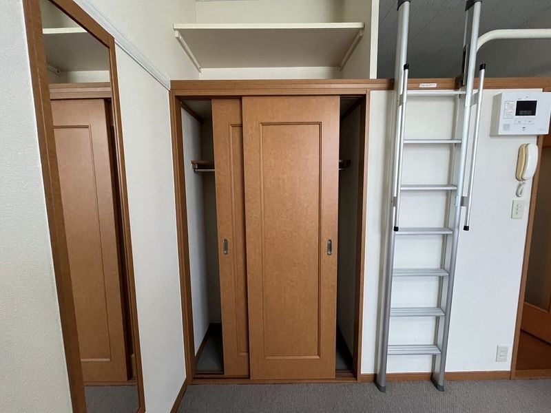 レオパレスアミティエ 収納